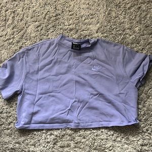 Nike lavender cropped workout top size medium